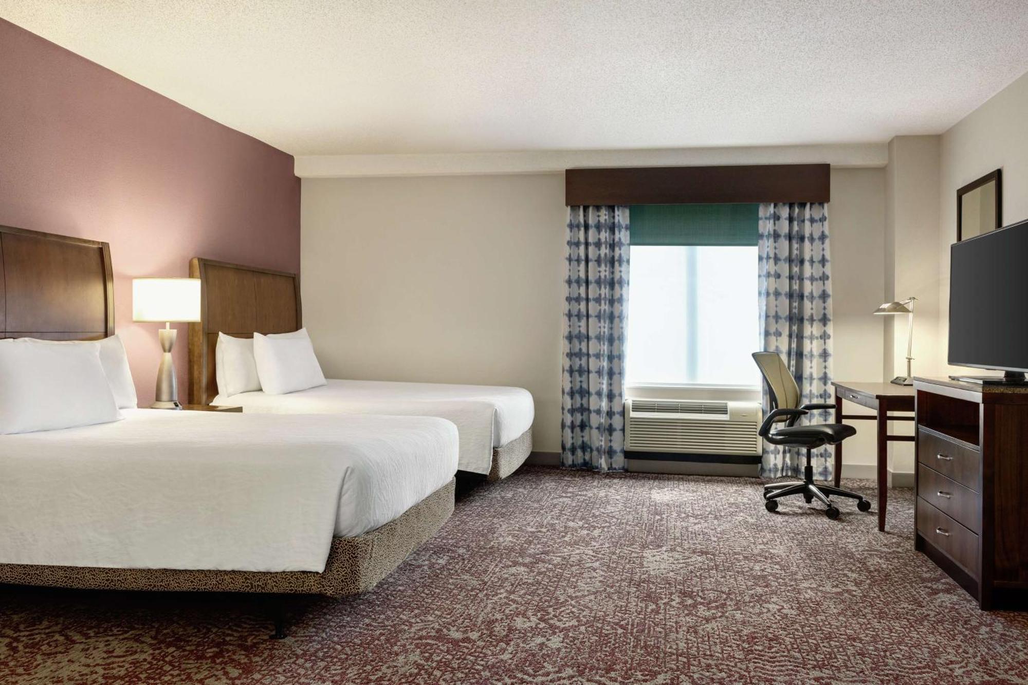 Hilton Garden Inn Louisville Downtown Exterior photo